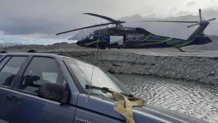 Trail fail: Stranded Jeep Grand Cherokee needs an airlift