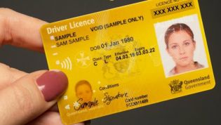 How much does it cost to get your driver's licence in Australia?