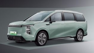 LDV reveals new Odyssey-sized electric people mover