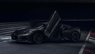 Maserati reveals stealthy MC20 edition