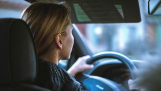 Women more likely to drive politely than men, survey says