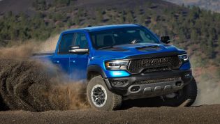 Hemi V8-powered Ram 1500 TRX coming back from extinction – report