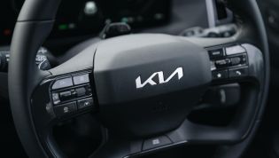 Kia won't extend warranty to best Hyundai