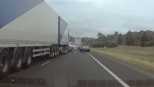 P-plater’s merging mistake leads to multi-car pile-up on Hume Highway