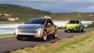 2025 Tesla Model Y vs Deepal S07 comparison: Spec battle