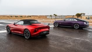 2025 MG Cyberster vs Rolls-Royce Spectre drag race