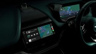 Apple CarPlay Ultra debuts in Aston Martin models