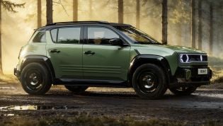 Renault 4 concept hints at new AWD variant