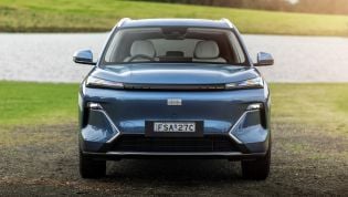 Geely eyes record-breaking PHEV SUV for Australia