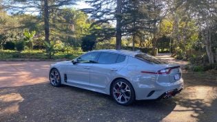 2019 Kia Stinger GT (BLACK LEATHER) owner review