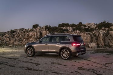 Hold off buying your new premium mid-size SUV: These are coming by 2021