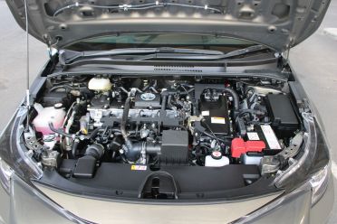 2021 Hyundai i30 Elite v Toyota Corolla ZR spec comparison