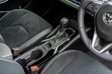 2021 Hyundai i30 Elite v Toyota Corolla ZR spec comparison