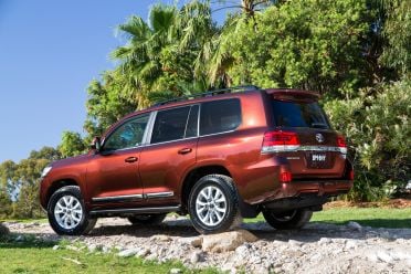 Toyota LandCruiser 300 Series leaked - UPDATE: Here's a closer look