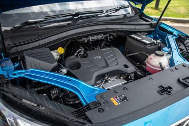 2021 MG HS Excite v Hyundai Tucson Active X  comparison