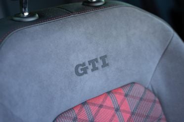 Volkswagen Golf GTI v Volkswagen Golf GTI TCR comparison