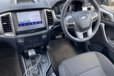 2021 Ford Ranger XLT v Mazda BT-50 XTR comparison