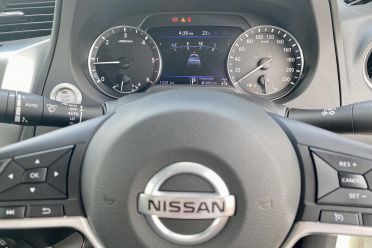 2021 Isuzu D-Max X-Terrain v Nissan Navara ST-X comparison