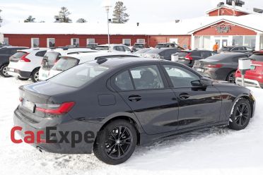 2022 BMW 3 Series facelift interior spied