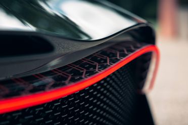 Bugatti La Voiture Noire production car revealed