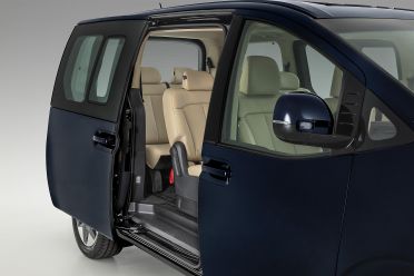 2022 Hyundai Staria price and specs