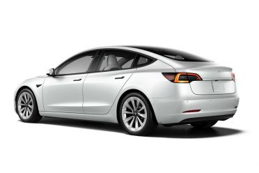 2022 Tesla Model 3 price and specs
