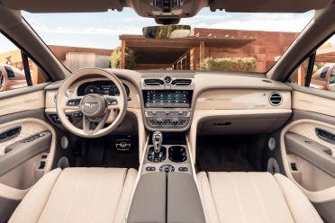 Stretched Bentley Bentayga EWB revealed
