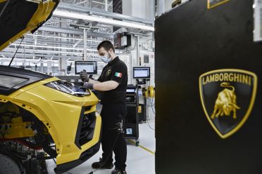 Lamborghini Urus sets new production record