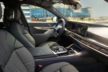 2023 BMW 7 Series and i7 price and specs