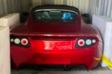 Trio of lost Tesla Roadsters found in Chinese shipping containers