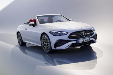 2024 Mercedes-Benz CLE coupe and convertible break cover