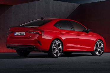 2025 Skoda Octavia facelift unveiled, RS gets a power boost
