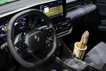 2025 Renault 5 E-Tech revealed: No, it's not a concept