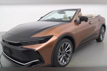 Toyota Crown and Century crossovers go topless