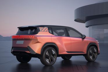 Nissan presents sedan SUV concepts with plug-in hybrid and electric drive