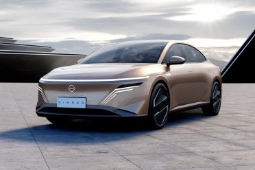 Nissan reveals sedan, SUV concepts with plug-in hybrid, electric power