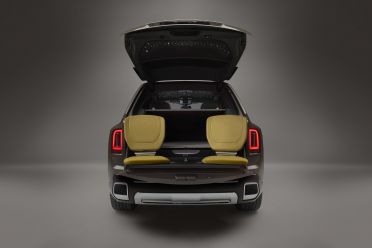 2025 Rolls-Royce Cullinan facelift brings artsy interior trim