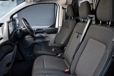 Toyota HiAce vs Ford Transit Custom comparison