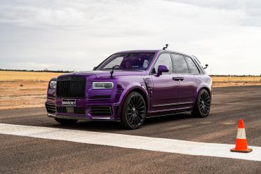 Range Rover Sport SV vs Rolls-Royce Cullinan drag race