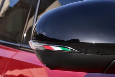 Alfa Romeo special editions wrap themselves in the Italian flag