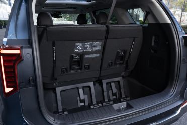 2026 Kia Carnival price and specs