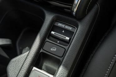 2025 Honda HR-V e:HEV X: Long term introduction