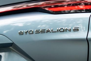2025 Jaecoo J7 SHS vs BYD Sealion 6 Essential comparison: Spec battle