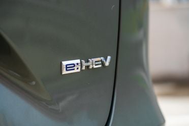 2025 Honda HR-V e:HEV L vs Subaru Crosstrek Hybrid S: Spec battle