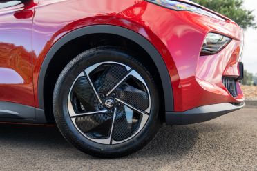 2025 MG S5 EV Essence vs Geely EX5 Inspire: Spec battle