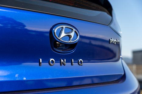 2020 Hyundai Ioniq Plug-In Elite review