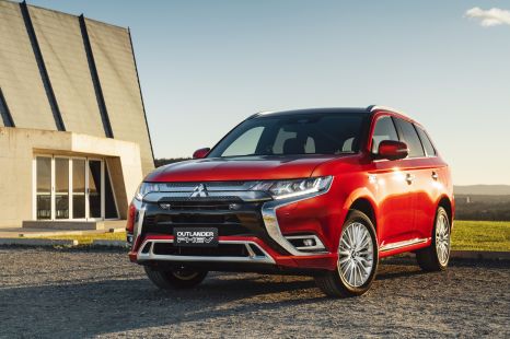 2020 Mitsubishi Outlander price and specs