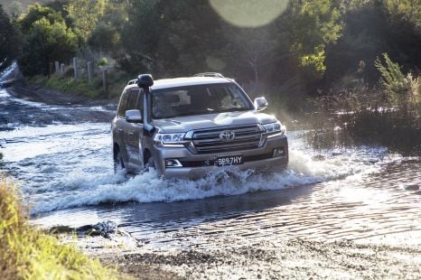 Toyota LandCruiser 300 Series to offer four-cylinder diesel engine – report