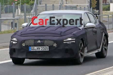 2021 Genesis G70 facelift spied