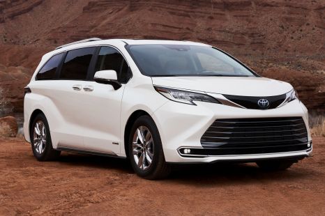 2021 Toyota Sienna people mover goes hybrid only